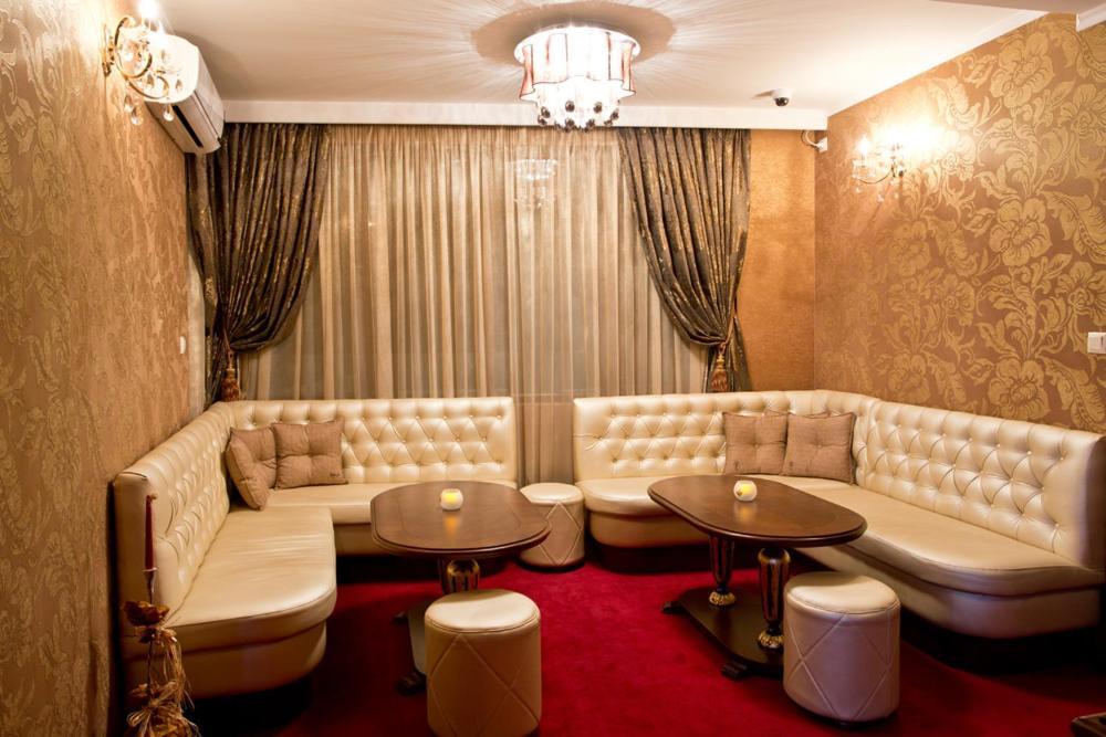 Hotel Diamond Kazanlŭk المظهر الخارجي الصورة
