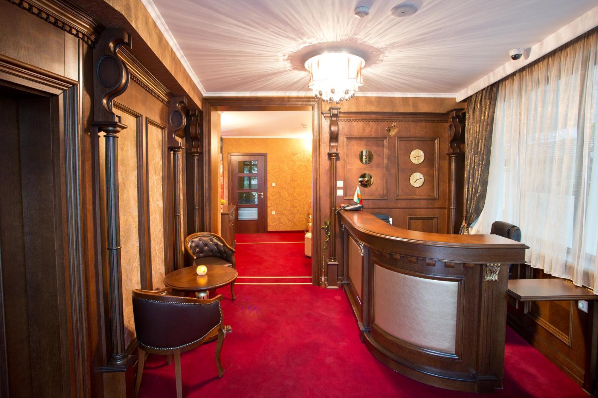 Hotel Diamond Kazanlŭk المظهر الخارجي الصورة