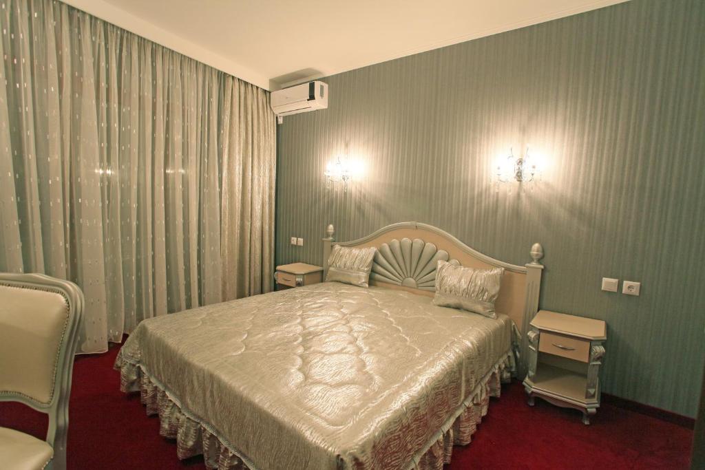 Hotel Diamond Kazanlŭk الغرفة الصورة