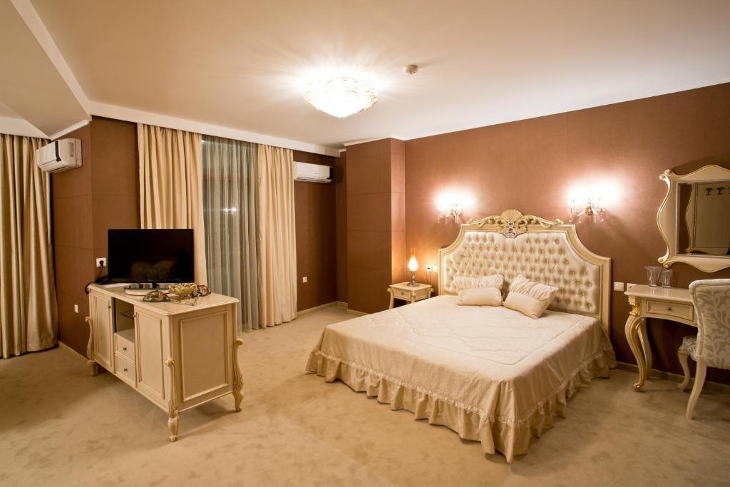 Hotel Diamond Kazanlŭk الغرفة الصورة