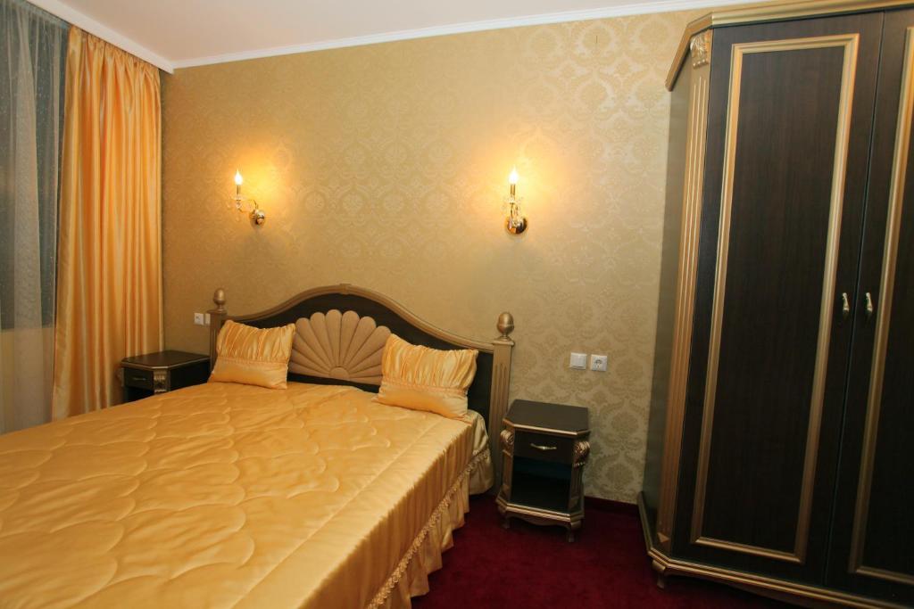 Hotel Diamond Kazanlŭk الغرفة الصورة