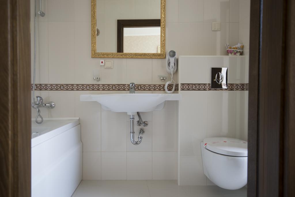 Hotel Diamond Kazanlŭk المظهر الخارجي الصورة